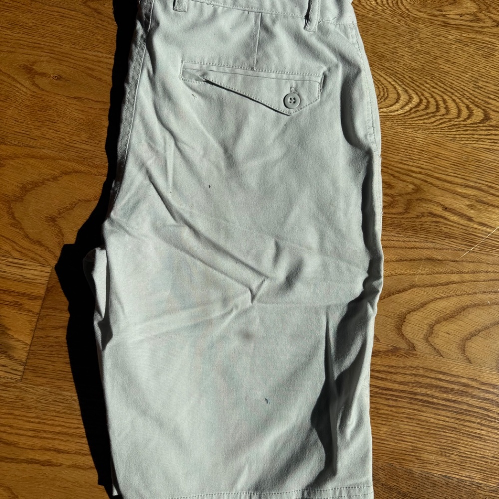 Boys shorts like new - Picture 11 of 16